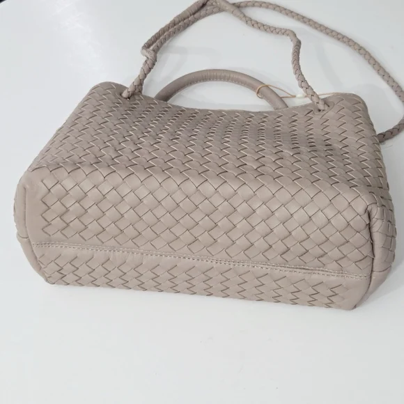 NWT QUINCE LARGE ITALIAN LEATHER HANDWOVEN SATCHEL TOTE BAG IN TAUPE - Picture 14 of 15